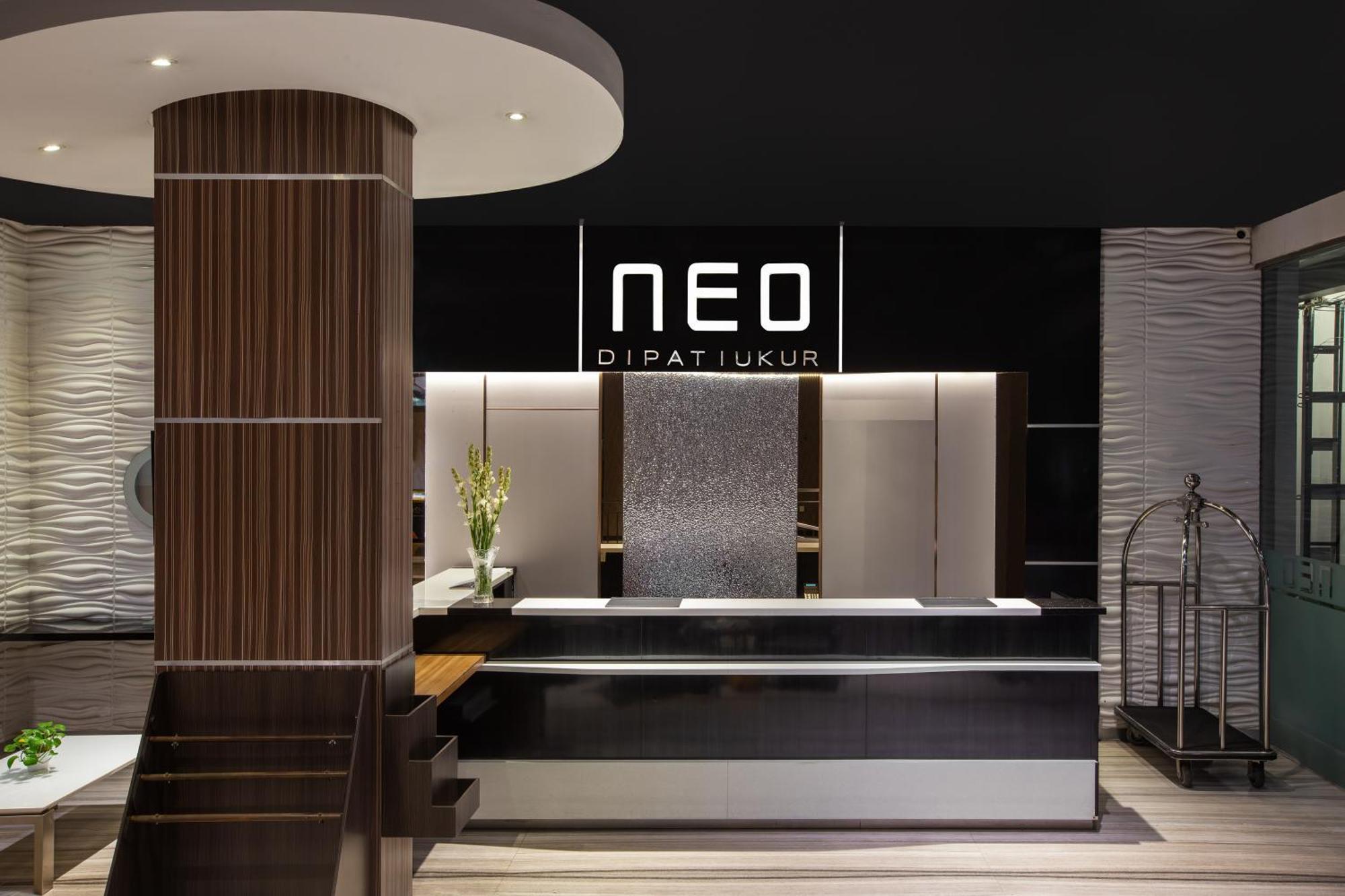 Hotel Neo Dipatiukur Bandung By Aston Exterior foto